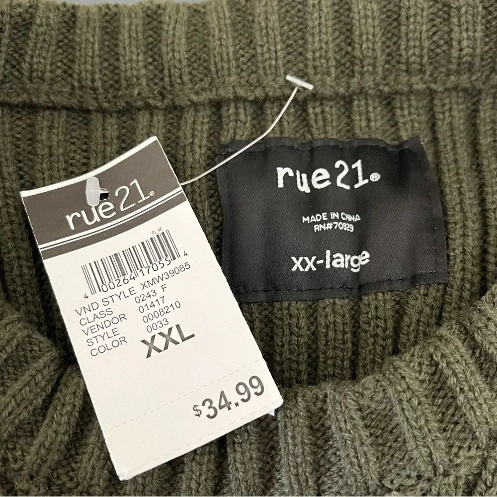 NWT Rue21 Dark Green Crewneck Sweater Men’s Size XXL